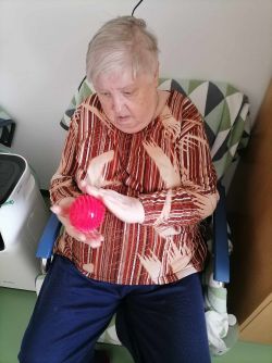 Aktívne dopoludnie na chodníčku aj s loptou - 487123032_1710325296238906_8055750427213047883_n
