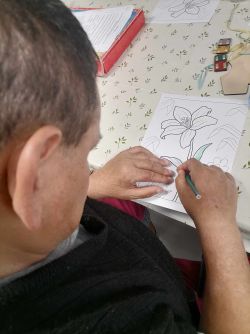 Projekt krok k seniorom – kognitívna stimulácia podporená hudobnou terapiou - 494689906_1837513086817225_6953562037466551876_n