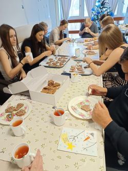 Vianočné pečenie s marikou a dobrovoľníkmi - cf4a01d6-a46d-4edb-8073-0892b4a82145