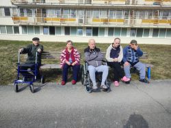 Jarná prechádzka na slniečku